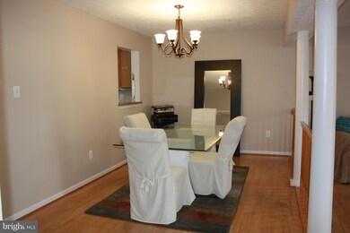 9271 Brewington Ln, Laurel, MD 20723 - photo 7