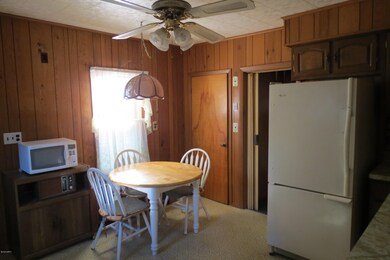 Eat In Kitchen