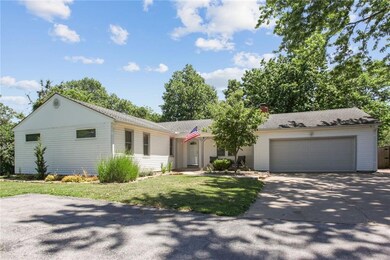 7601 Lackman Rd, Shawnee, KS 66217 - photo 2