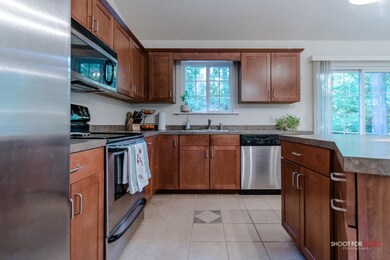 18847 148thAve006 LoRes