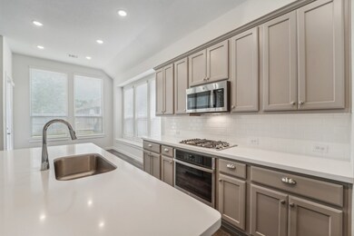 14955 Scarlet Branch Dr, Conroe, TX 77302 - photo 5