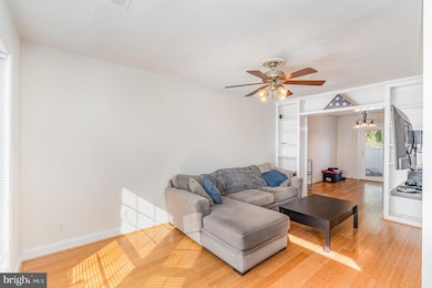 205 Powhatan Ct unit 100, Stafford, VA 22556 - photo 3