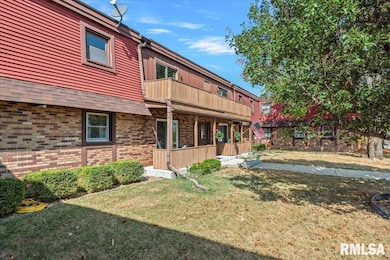 2071 W Monroe St unit 1/A, Springfield, IL 62704 - photo 3