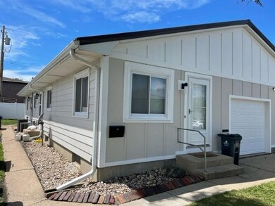 807 36th St SE, Cedar Rapids, IA 52403 - photo 4