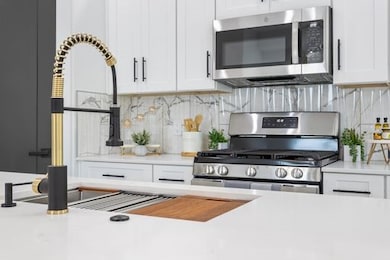 Kitchen With Range