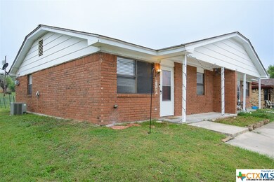 303 Horseshoe Dr unit 303, Copperas Cove, TX 76522 - photo 3