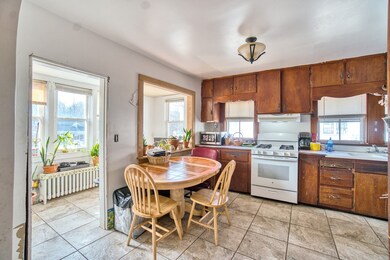 37 Douglas St, Uxbridge, MA 01569 - photo 6