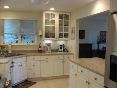 NEW KITCHEN WITH QUARTZ COUNTERS