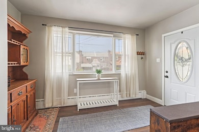 1239 E 13th St, Crum Lynne, PA 19022 - photo 6