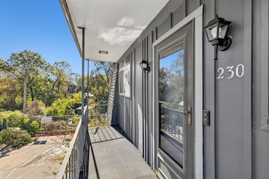 5014 Les Chateaux Dr unit 230, Dallas, TX 75235 - photo 2