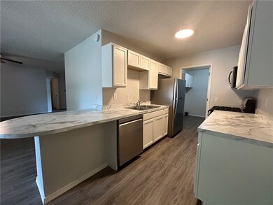 306 E Thurman St unit 2, Prairie Grove, AR 72753 - photo 2