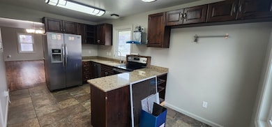 922 University Ave W, Minot, ND 58703 - photo 7