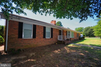 131 Riverview Cir, Colonial Beach, VA 22443 - photo 6