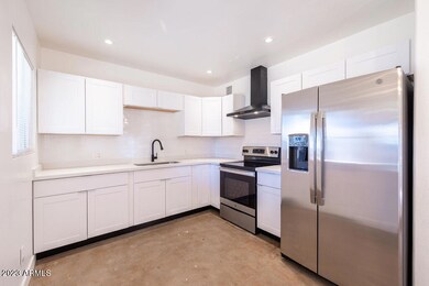 3412N27thSt-10