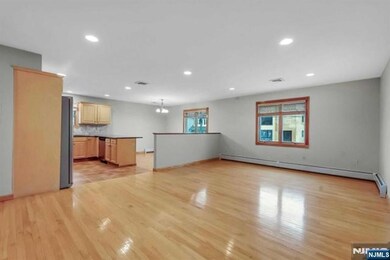 275 Lafayette Ave unit 1, Lyndhurst, NJ 07071 - photo 3