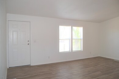 24005 N Riviera Ave, Paulden, AZ 86334 - photo 2