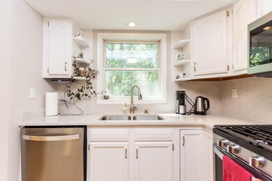 106 Elmwood Dr, Michigan City, IN 46360 - photo 4