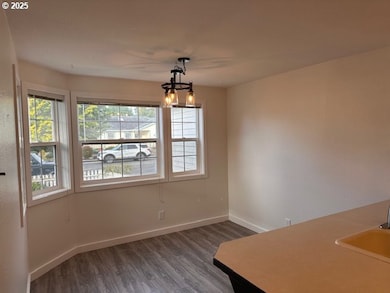 3932 Spruce St, Florence, OR 97439 - photo 6