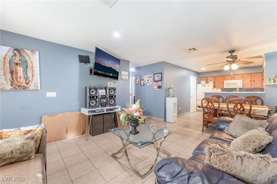 2104 Bavington Dr unit C, Las Vegas, NV 89108 - photo 5