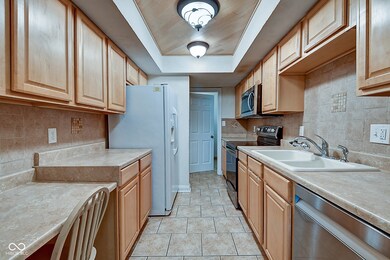 4253 Foxglove Trace, Indianapolis, IN 46237 - photo 4