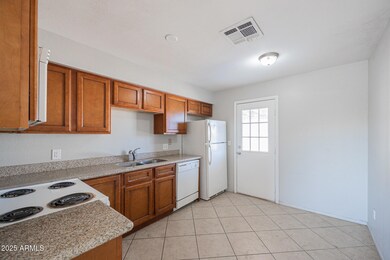 3526 W Tulsa St unit 3, Chandler, AZ 85226 - photo 7
