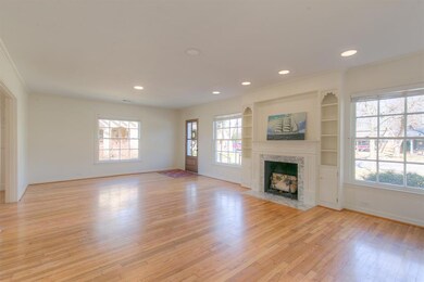 214 Bellevue Dr, Cleburne, TX 76033 - photo 7