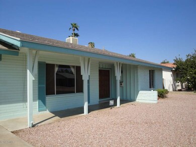 Front porch to entry