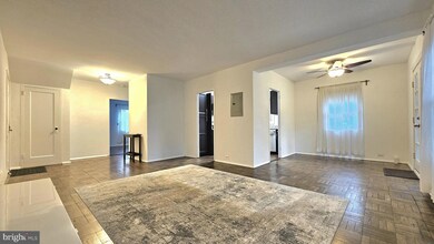 3231 Martha Custis Dr unit 849-3231, Alexandria, VA 22302 - photo 7