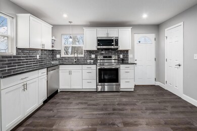 [010] 972 Thomas Ave, Columbus,