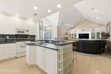 404 Eastgate Village Wynde unit 2A, Louisville, KY 40223 - photo 3