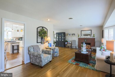 923 Starbit Rd, Towson, MD 21286 - photo 3