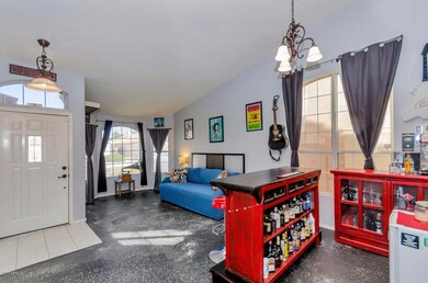 5741 W Comet Ave-large-004-17-Living Roo