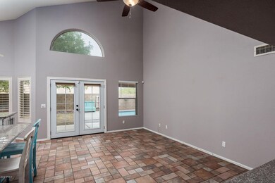 724 W Hackamore St - MLS-10_preview