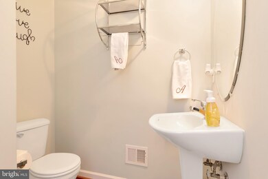 4950 Pale Morning Dun Rd, Elkridge, MD 21075 - photo 6