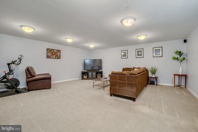 940 Magnolia Blossom Ct, Sykesville, MD 21784 - photo 6