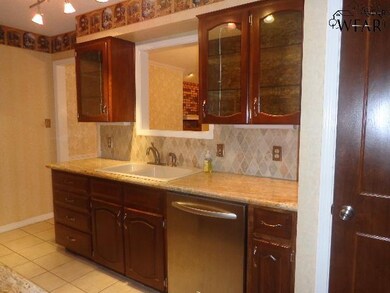 1521 Carol Ln, Wichita Falls, TX 76302 - photo 6