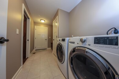 6111 SW 47th St, Topeka, KS 66610 - photo 5