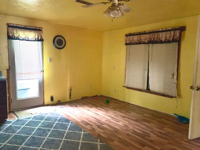 175 N Chestnut St, Andrews, IN 46702 - photo 7