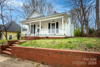 320 S Mulberry St, Statesville, NC 28677 - photo 3