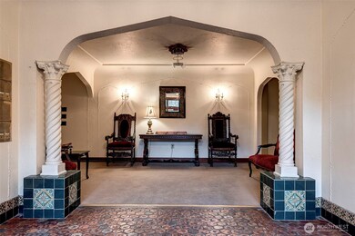 1605 E Olive St unit 303, Seattle, WA 98122 - photo 4