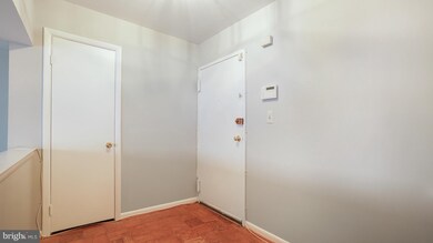 14612 Bauer Dr unit 2, Rockville, MD 20853 - photo 4