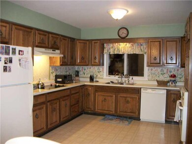 Kitchen. WITH ALL APPLIANCES INCLUDED