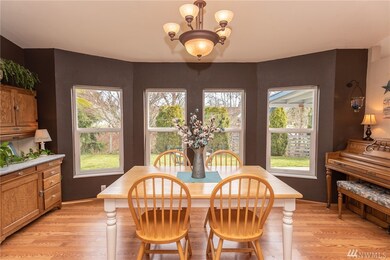 310 N 4th St, Toledo, WA 98591 - photo 7