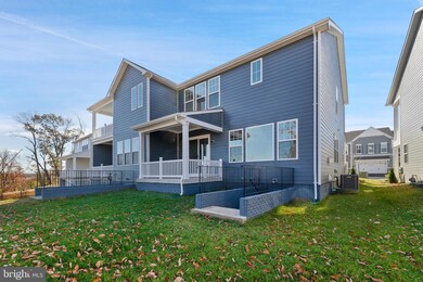 18031 Woods Overlook Dr, Dumfries, VA 22026 - photo 4