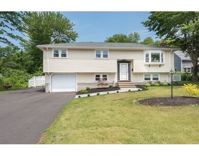 19 Surrey Dr, North Andover, MA 01845 - photo 2