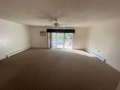 2803 Oak Crest Ct NW, Cedar Rapids, IA 52405 - photo 5