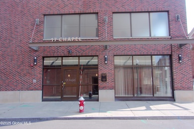 17 Chapel St unit 303, Albany, NY 12210 - photo 4