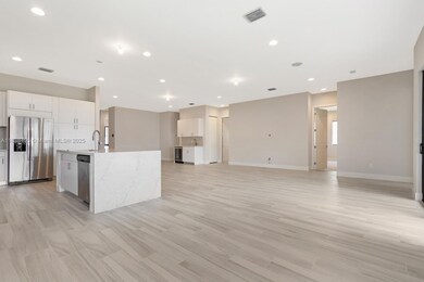 13130 Addilyn Ct, Davie, FL 33325 - photo 7