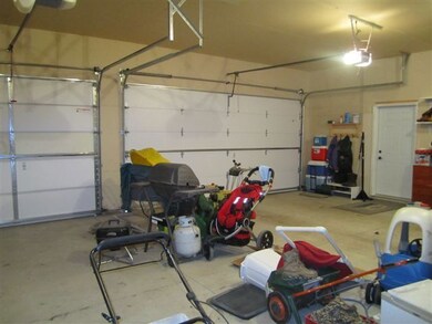 Garage<|><|>