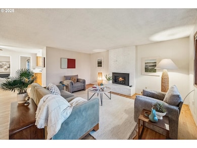 1065 Columbia Ave, Gladstone, OR 97027 - photo 4